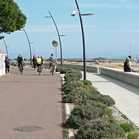 Seaview Beach Front Grado Pineta Andromeda Экстерьер фото
