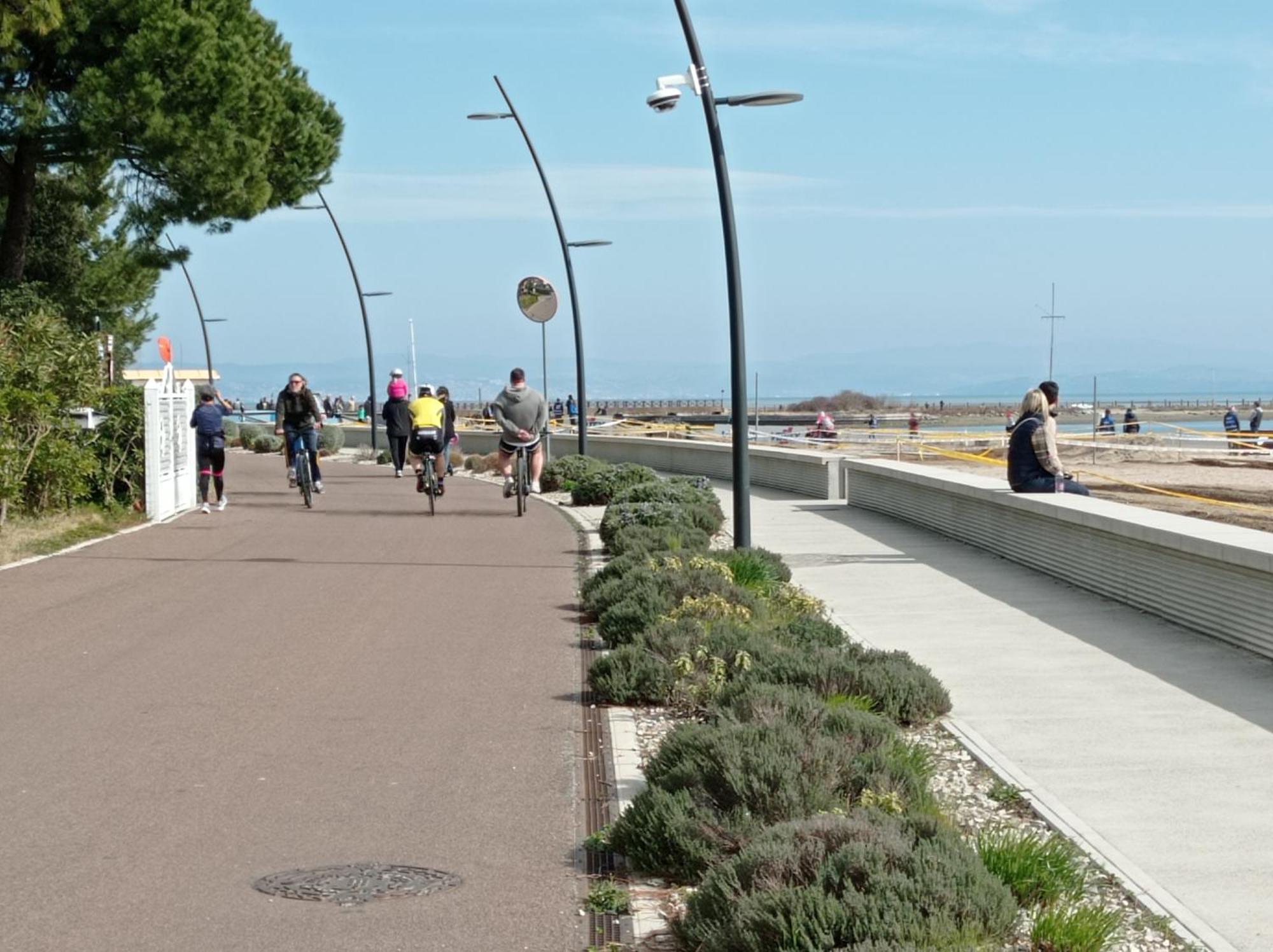 Seaview Beach Front Grado Pineta Andromeda Экстерьер фото